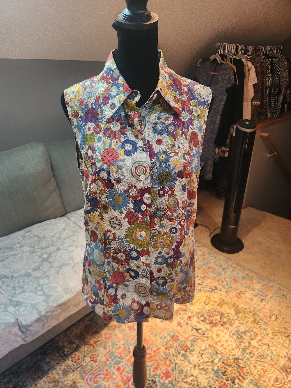 Doncaster Floral Sleeveless Cotton Button Down Multicolor & White Size 6